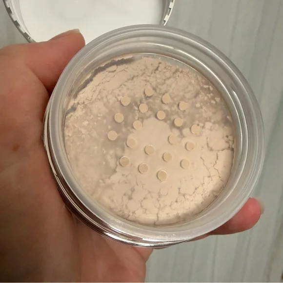 NIB🪩 Rodial Glass Powder Loose Blurring Powder - Picture 7 of 7